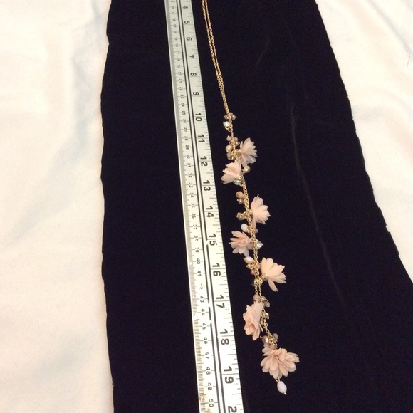 INC NWT Long Gold Beaded Blush Floral Necklace Set - Picture 8 of 9